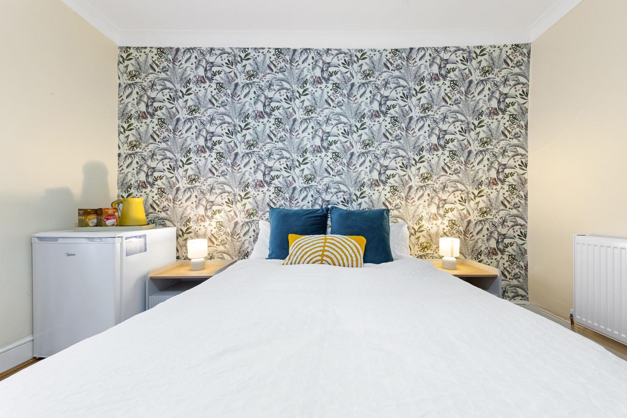 Chic Private Bedroom In Near Tube - Bedroom1 Gasthuis